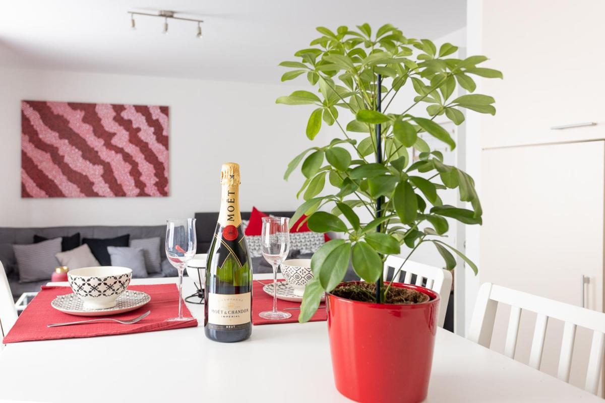 New Shalalaliving Vienna - Lovenest Or Workspace Near Schoenbrunn Bg Bagian luar foto