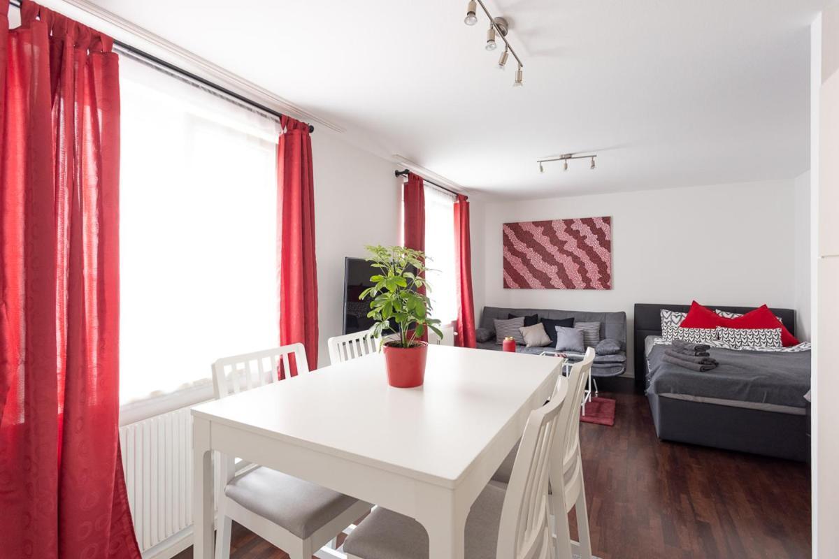 New Shalalaliving Vienna - Lovenest Or Workspace Near Schoenbrunn Bg Bagian luar foto