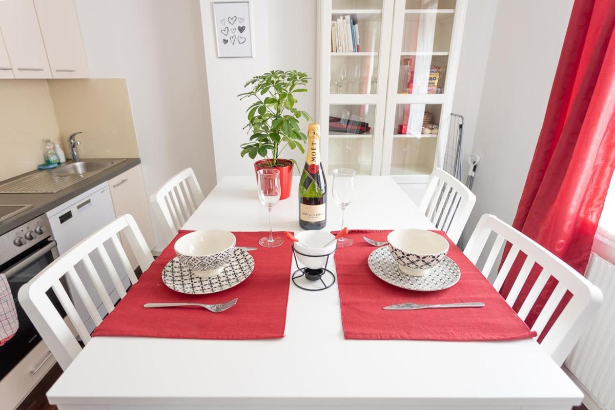 New Shalalaliving Vienna - Lovenest Or Workspace Near Schoenbrunn Bg Bagian luar foto